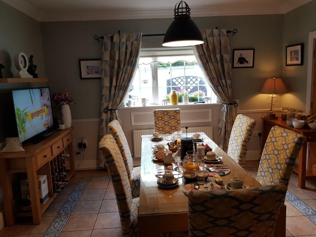 Highfield House Bed And Breakfast Collinstown Collinstown  Exterior foto