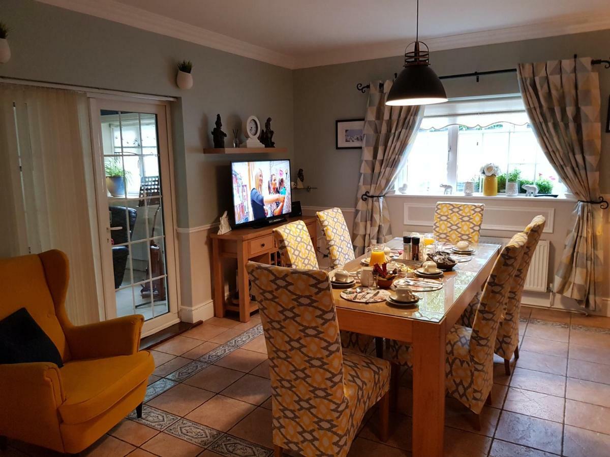 Highfield House Bed And Breakfast Collinstown Collinstown  Exterior foto
